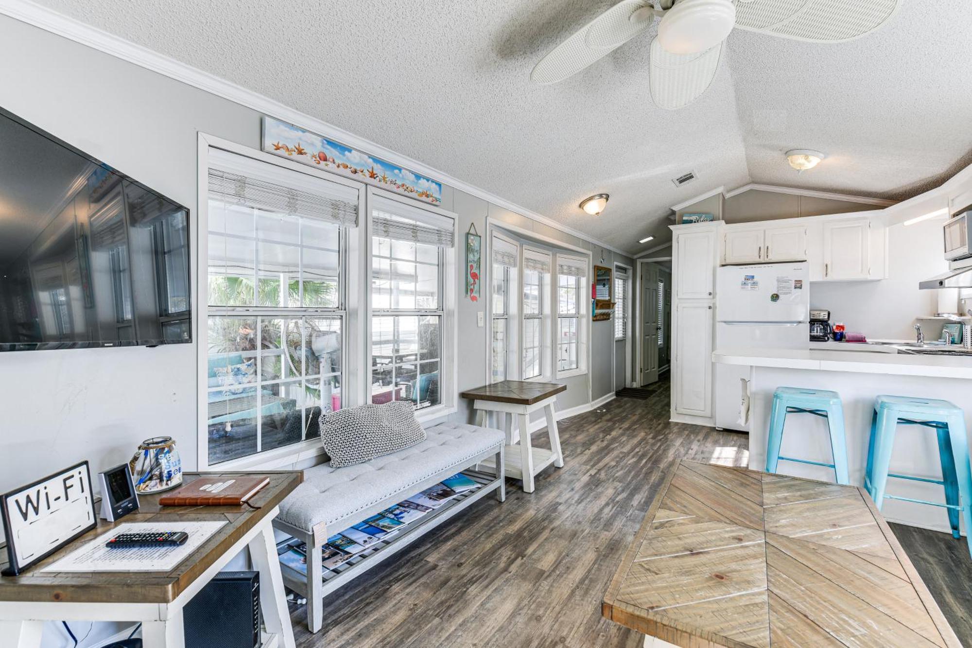 Walk To Beach Miramar Tropical Cabana With Deck! Destin Ngoại thất bức ảnh